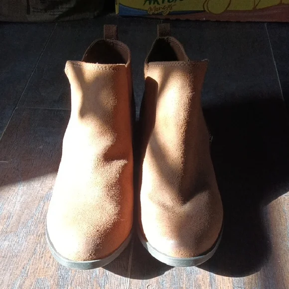 Celia Brown Ankle Zipper Boots - Picture 4 of 7